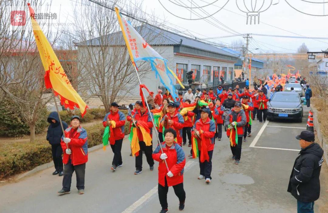 锣鼓震天闹新春：榆垡花会串起“非遗+冰雪”狂欢