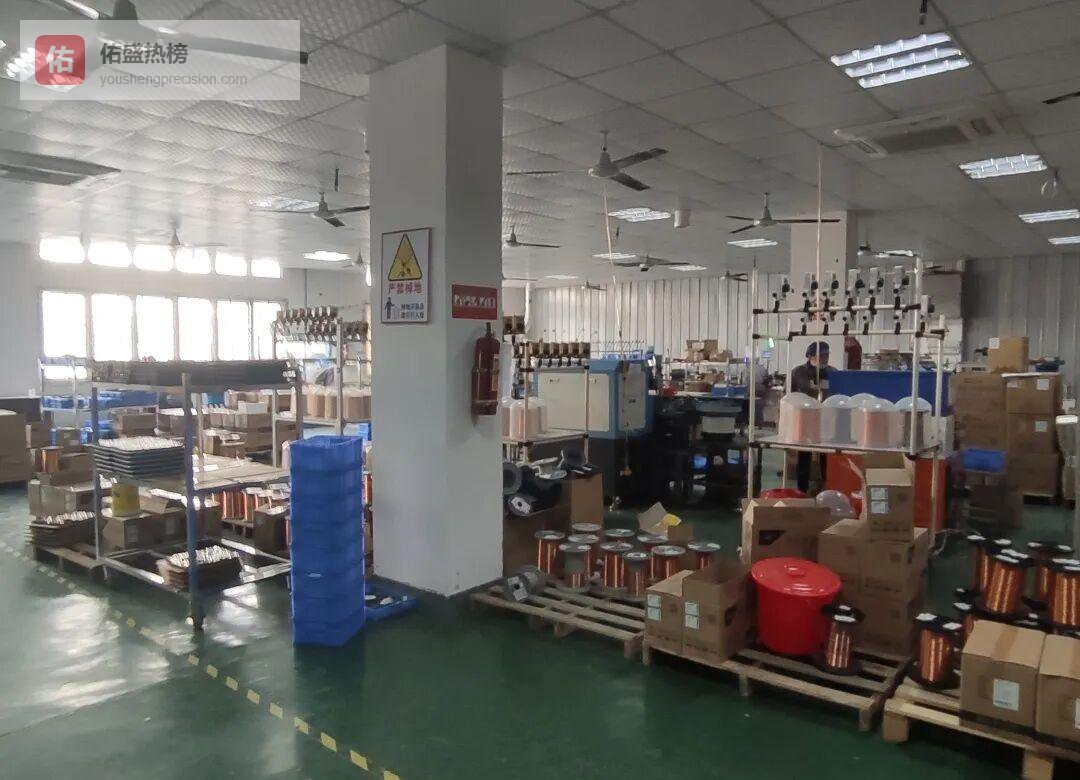 从“一把包袱一把伞”到厂门口上班：江西姑娘的回流选择