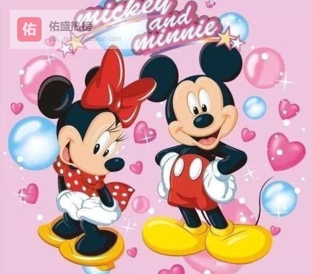 把孩子的爱“贴”满墙：亲亲一家人主题环创全记录