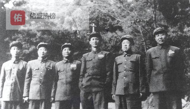 志愿军后勤司令洪学智主动摆车让美军炸，彭德怀拍桌叫好：全军学这个！