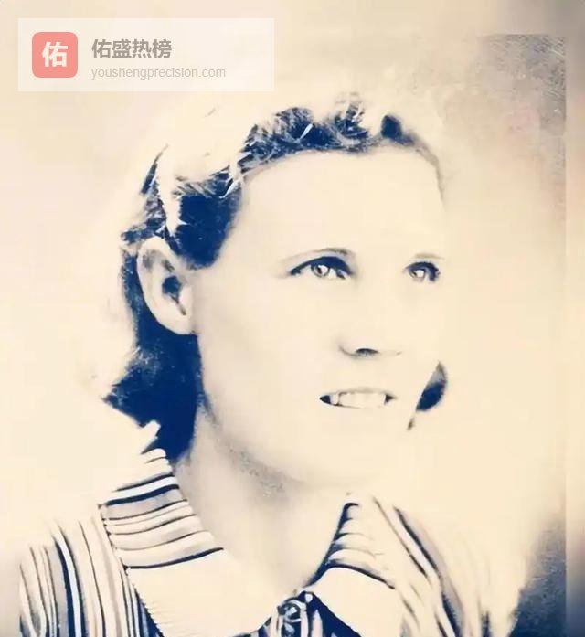 8年送走丈夫和3个儿子，蒋方良求合葬被告知没地方，她自愿火化且死后不刻名字，只为挤在蒋经国身旁