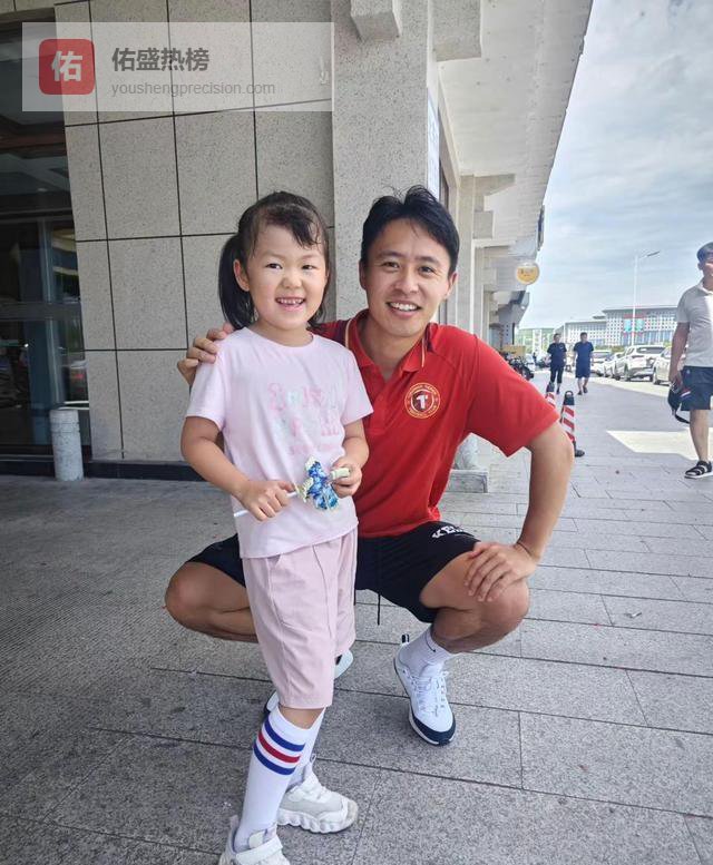 一场“深情祝福”引爆的足球圈尴尬：你的记忆，真的在为你撒谎吗