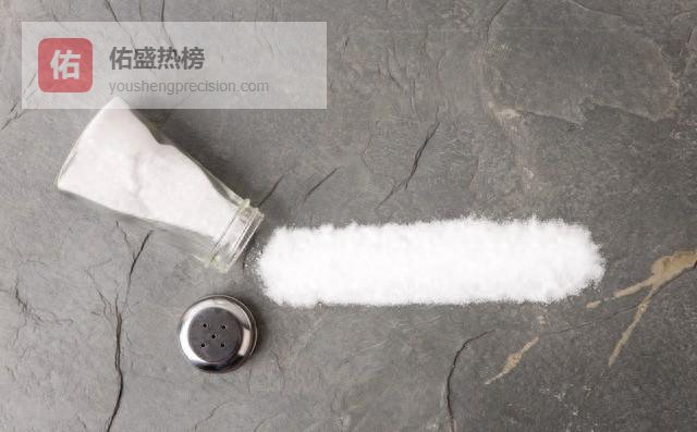 卫生间自救5招：白醋+牙膏，霉味水渍全消失