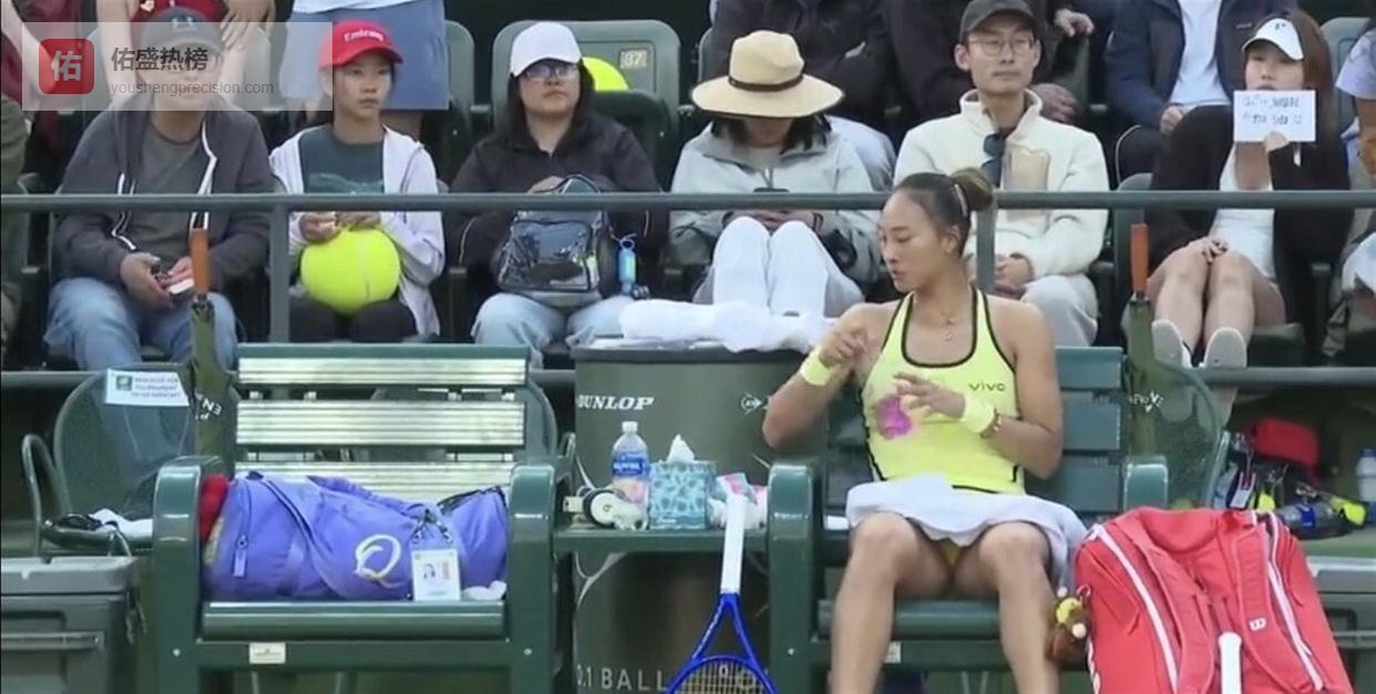 绝境爆发！郑钦文挽救赛点上演神奇大逆转，全场沸腾