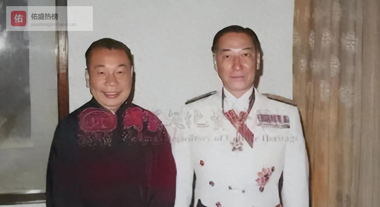 细看1971年蒋经国与蒋纬国的罕见合影，二人长相竟一点也不像