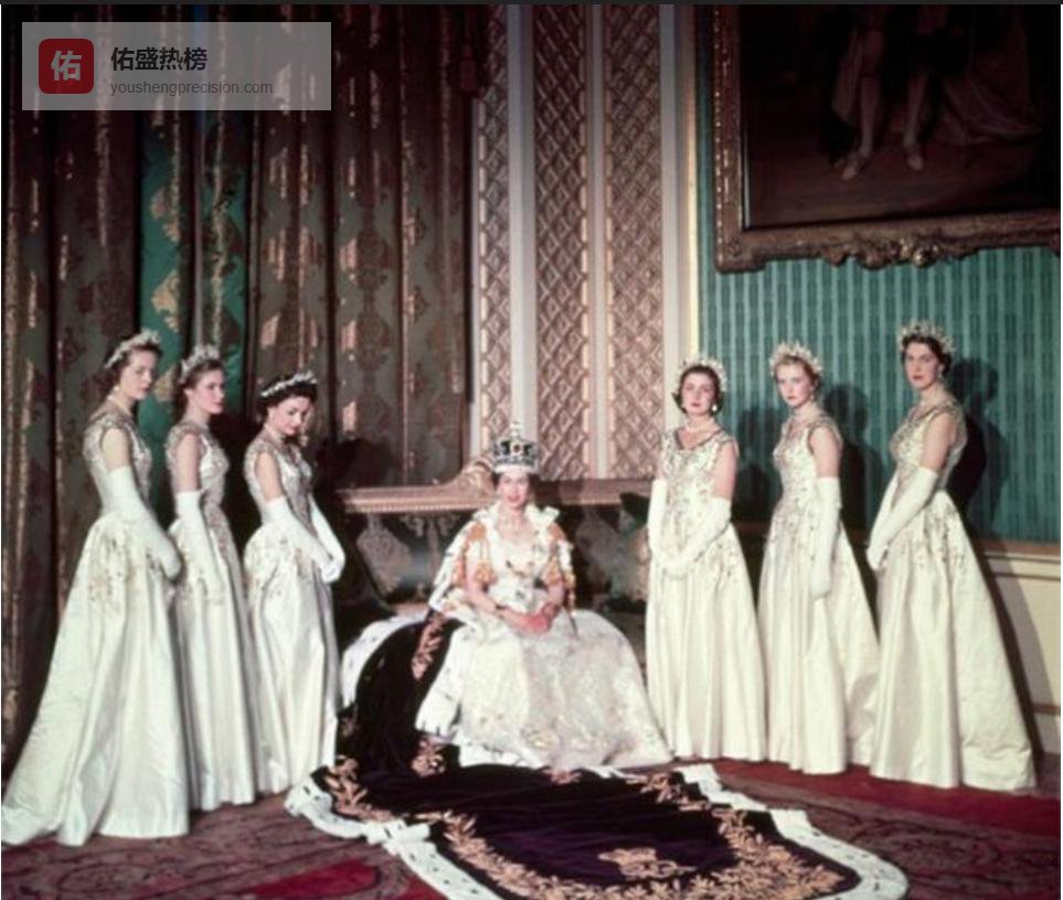 从公主到女王：伊丽莎白二世与两个世纪的英国