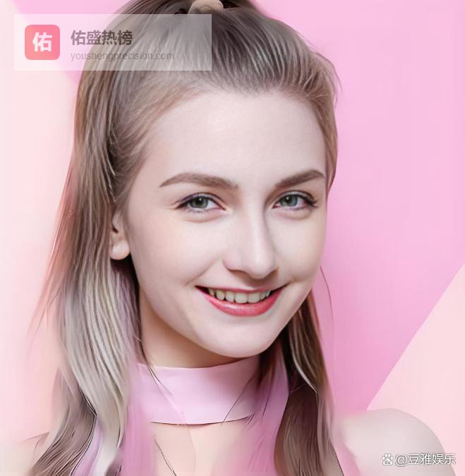 18岁意大利超模伯妮，嫁给中国小伙王依帆