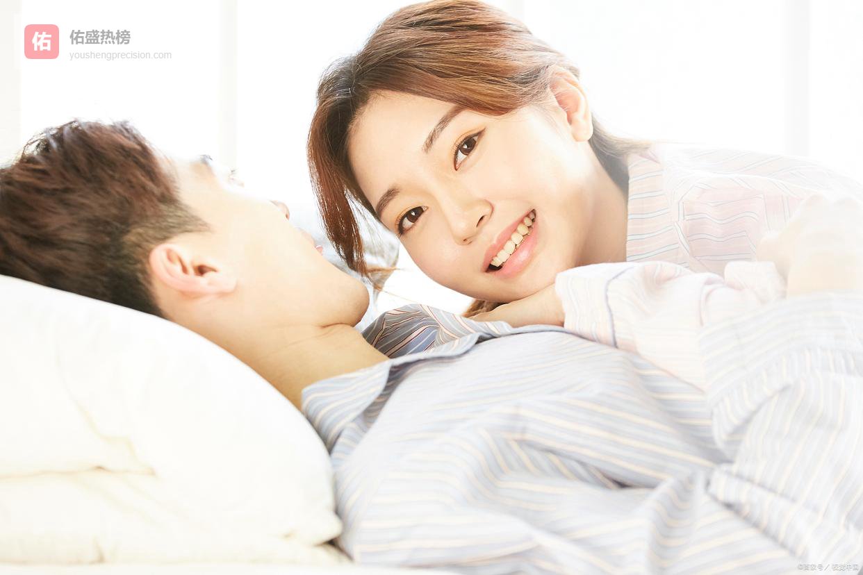 和丈夫睡同睡一张床上，心里想的是另一个男人，这算背叛吗？