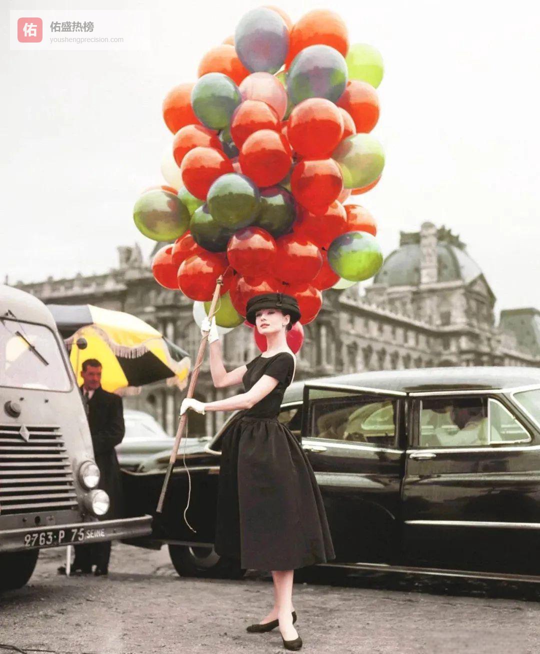 赫本：用衬衫、伞裙与小黑裙写下的永恒时尚史诗