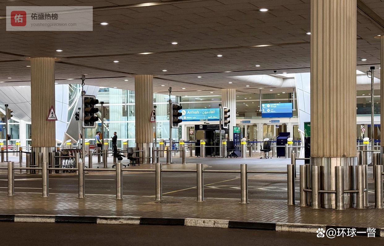 阿联酋华人现状：有人包车阿曼转机回国，旅游从业者工作停滞