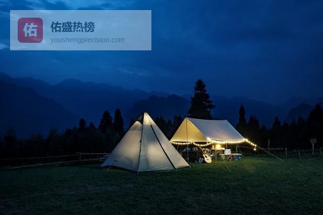 游客随手购票喜中千万大奖，云南古城变身幸运打卡地。