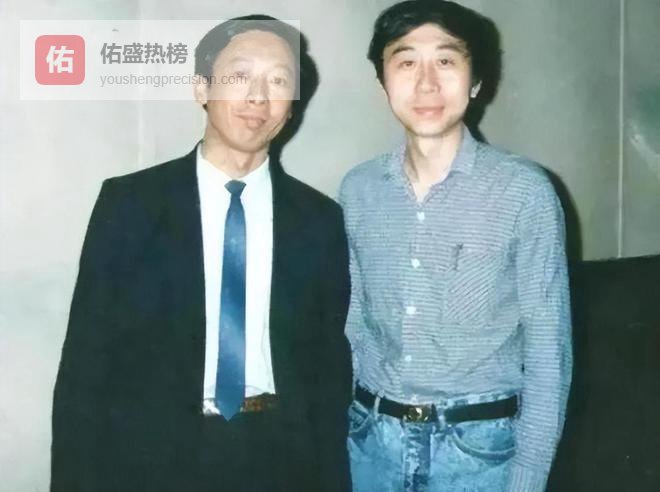 大哥家过中秋节，父母不在了，兄弟姐妹感情依旧