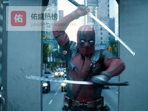 阿龙担心《金刚狼》缺少宿命感，莱菲尔德适合《小丑》的创作格调