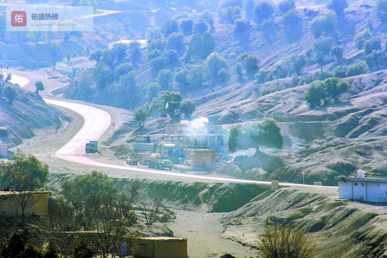 巴基斯坦宣布展开“公开战争”，阿富汗发起大规模报复，中方呼吁尽快停火“避免生灵涂炭”