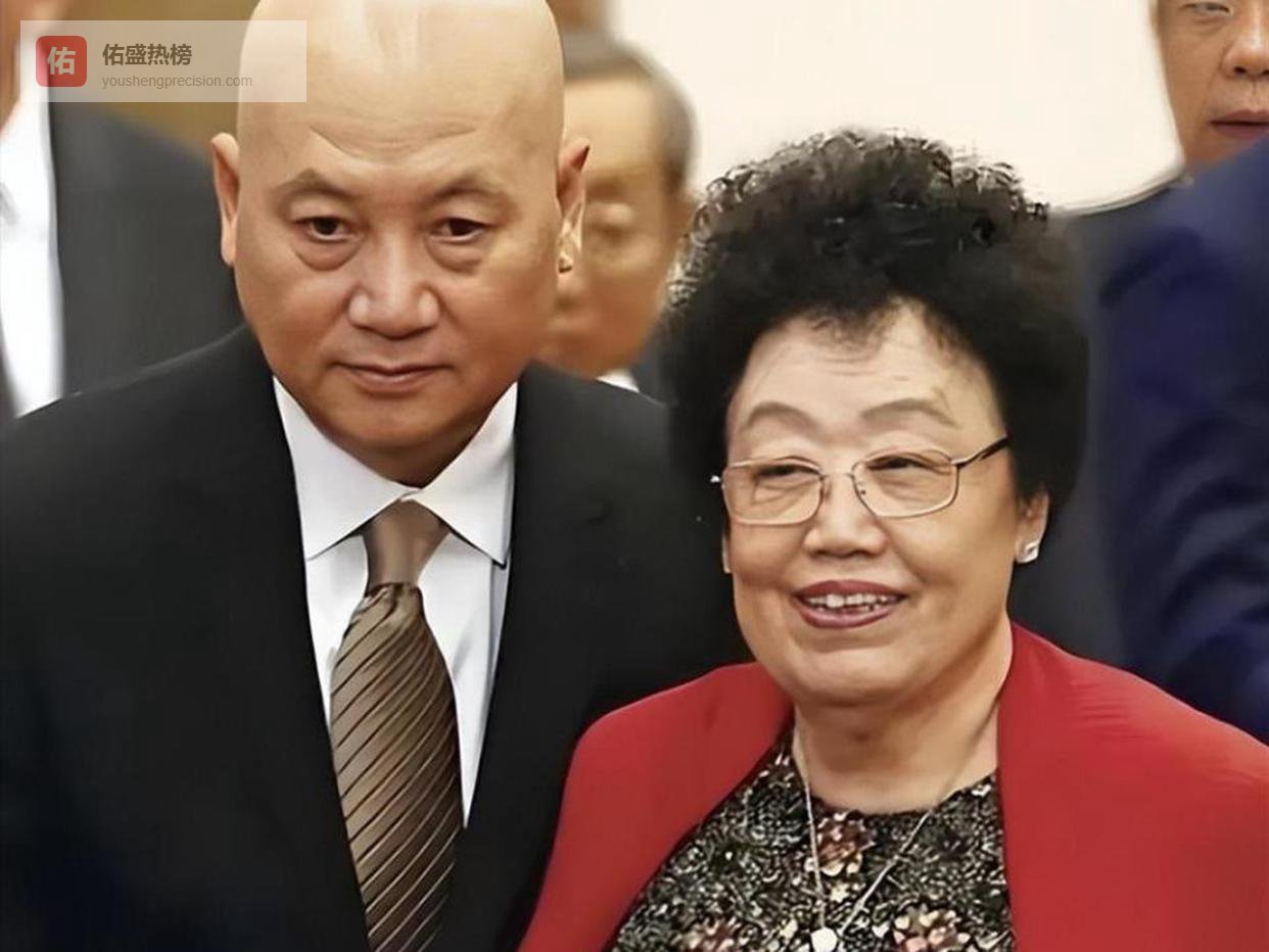 伺候36年未得分文？陈丽华470亿遗产全归子女，“唐僧”迟重瑞白忙一场！