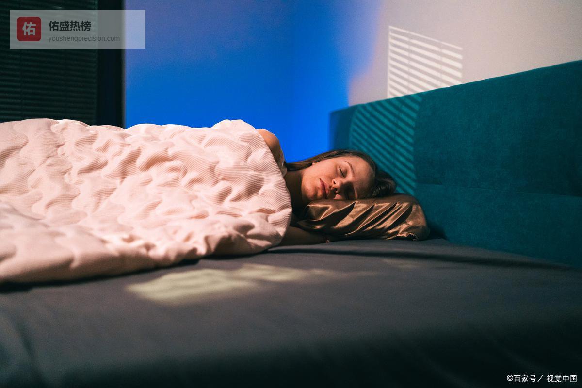 失眠多半是身体燥热不适，中老年人常吃这菜，养肝舒缓助睡眠