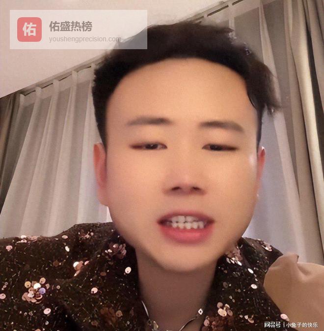 80岁潘迎紫演唱会状态不佳，杨丽菁表情僵硬引关注