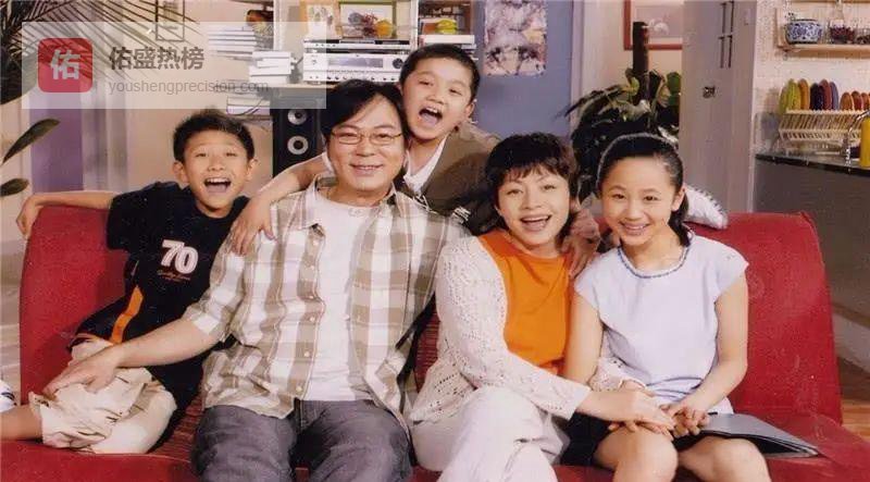 刘星家到底多有钱？四居室+三台电脑只是冰山一角