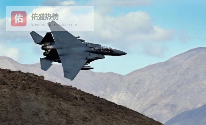 美军对搜救绝望，试图炸死飞行员？伊朗围点打援，背后是一盘大棋