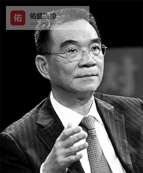 在解放后，有人从台湾冒险游泳偷渡回到大陆，只为心中那无可替代的故乡与祖国深沉热爱