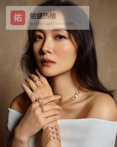 宋宁峰道歉刚满24小时，王传君夫妻街头互吵！齐溪黑脸护夫，膀大腰圆气场拉满