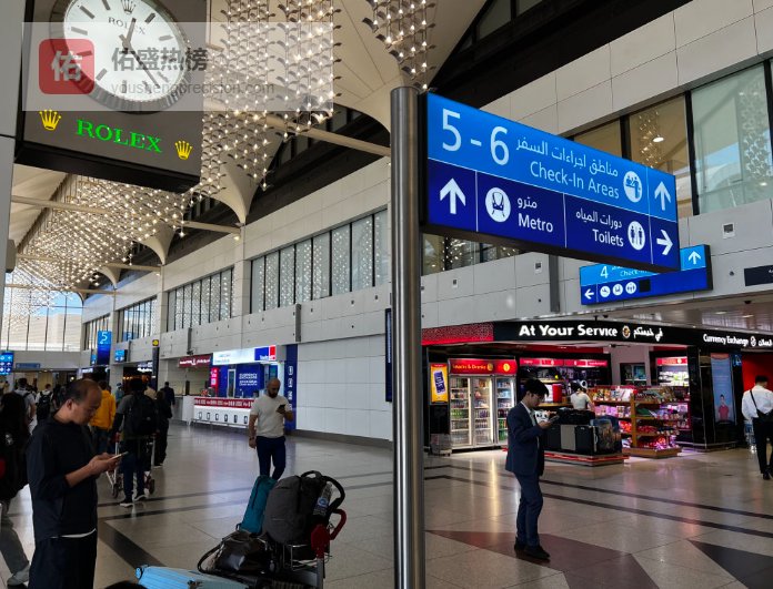 全球多家航司进入“自保”模式：包括提高票价、减少航班等，欧洲的航油储备被曝“可能只剩约6周”