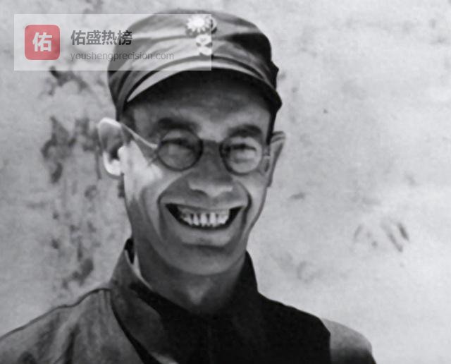 1939年延安机场永别：李德飞回苏联，两任中国妻子一个哭成泪人，一个后来成了女大校