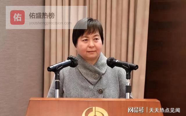 何家拥顶级医疗资源，何超蕸仍不敌病魔，她到底得了什么病？