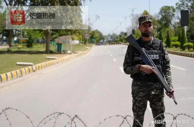 方案扔进垃圾桶，加派航母和兵力围城，美伊是场没抱希望的谈判？