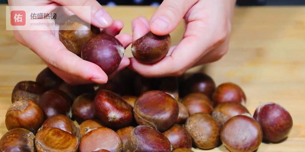 秋冬板栗这样剥，3分钟一盘不脏手