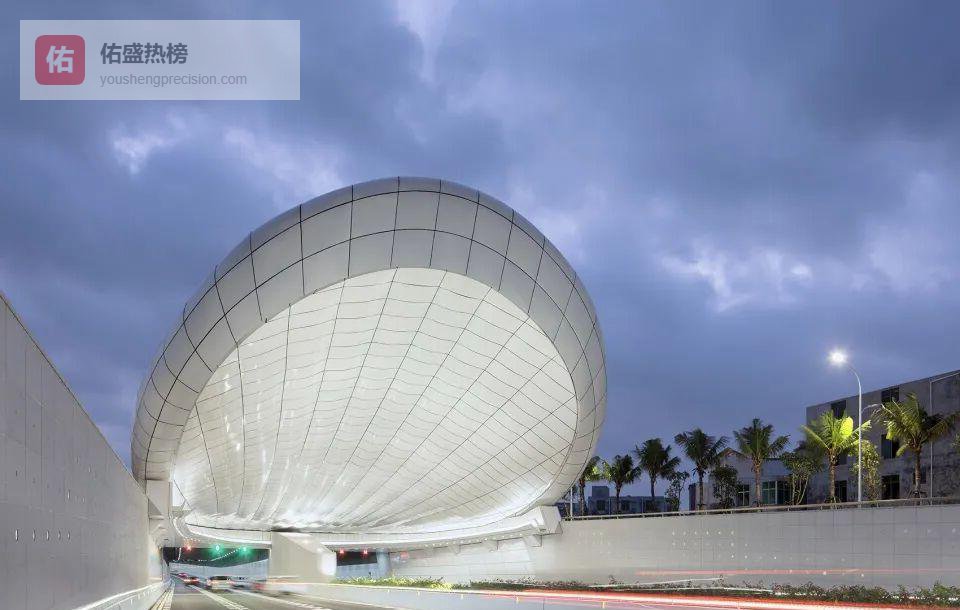 海口文明东隧道“贝壳群”亮相，城市光过渡新地标