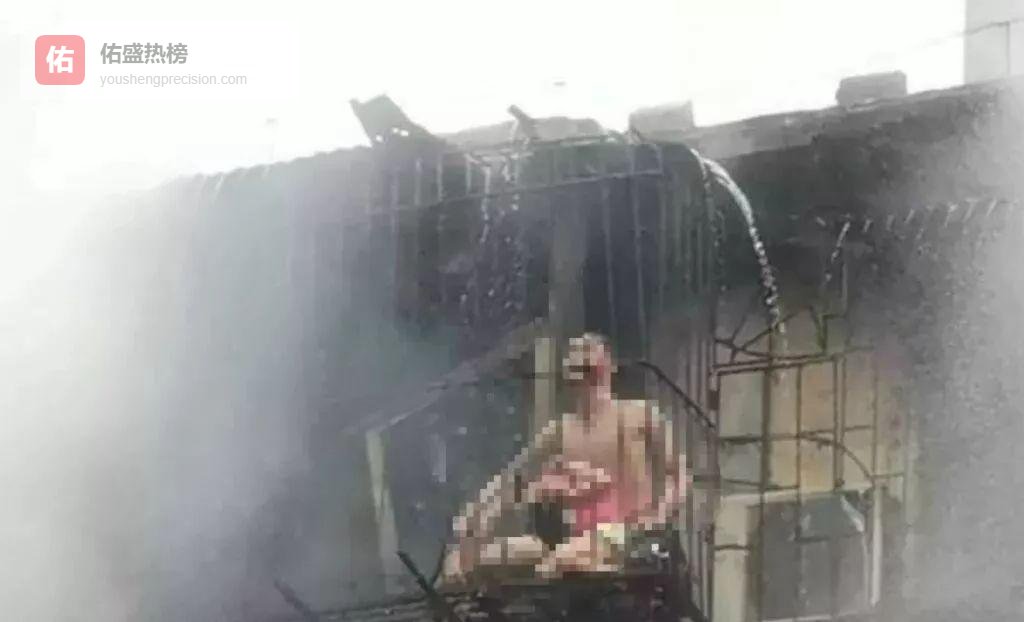 防盗网成火场“夺命笼”：一家三口的悲剧与警钟