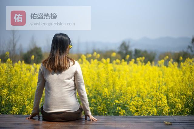 究竟是谁会看上带孩子出轨的男人啊？一个扎心的答案