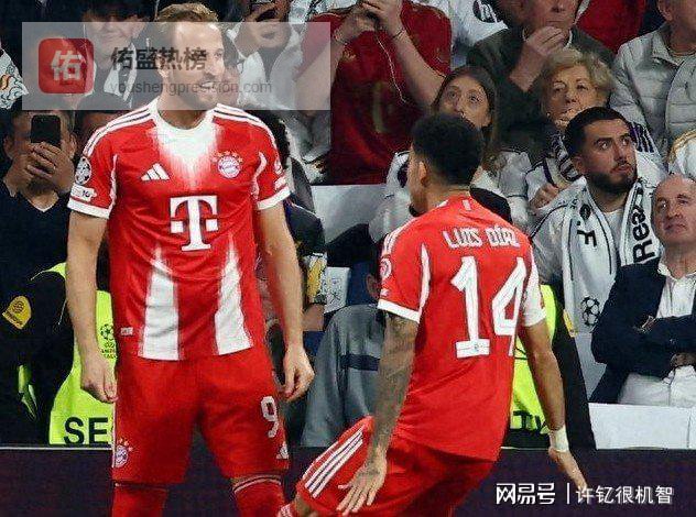 巴黎1-0狂胜利物浦，杜埃建功小蜘蛛任意球破门