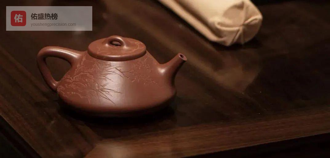 紫砂壶“养花”急救手册：颜色发乌、茶垢堆积一次讲透