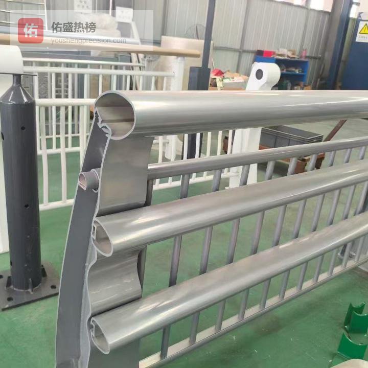 桥梁护栏实体厂家