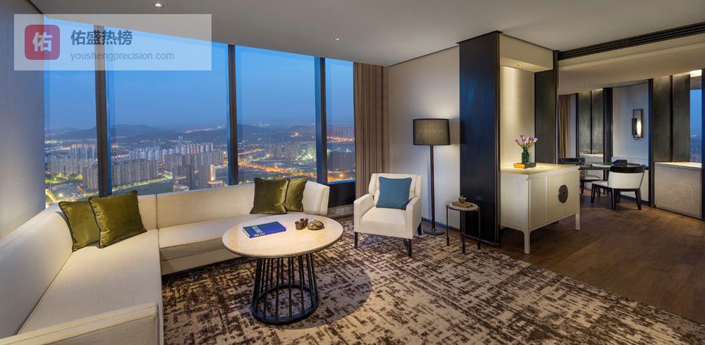 晓倩的“逃”与“养”：月子中心五个月后的新生