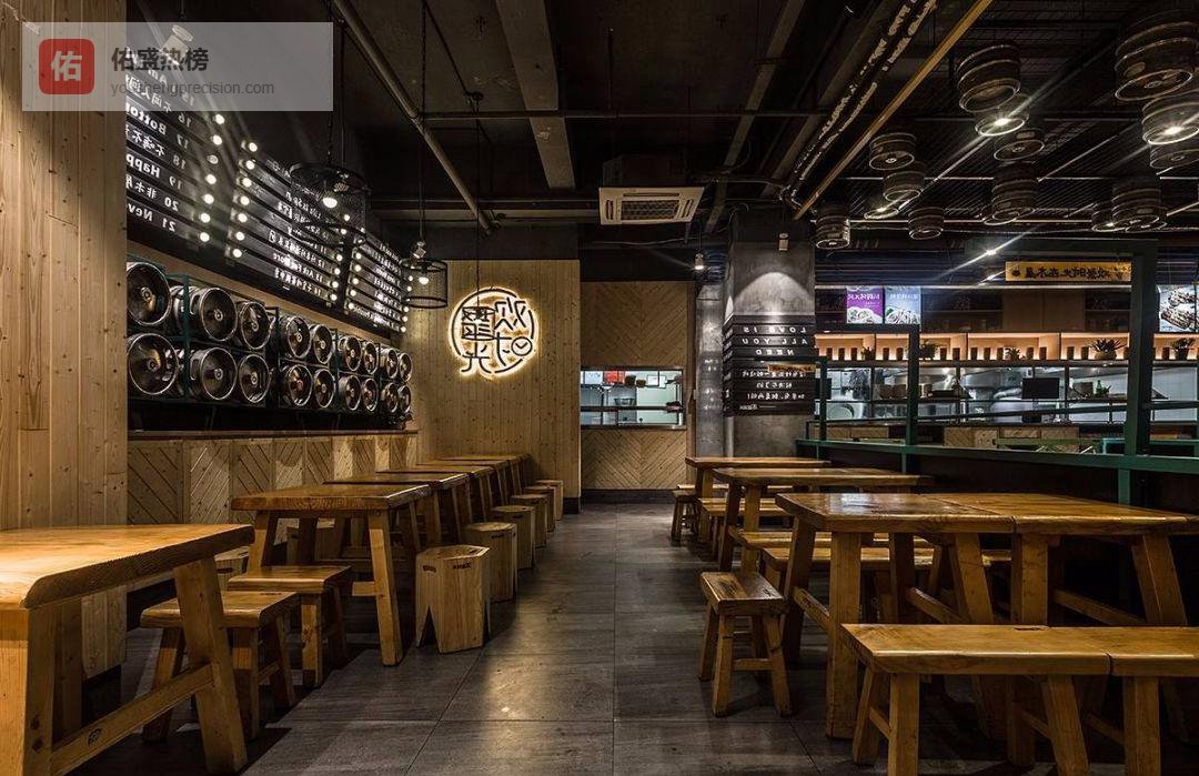 别再问顾客要体验，先问自己爽不爽