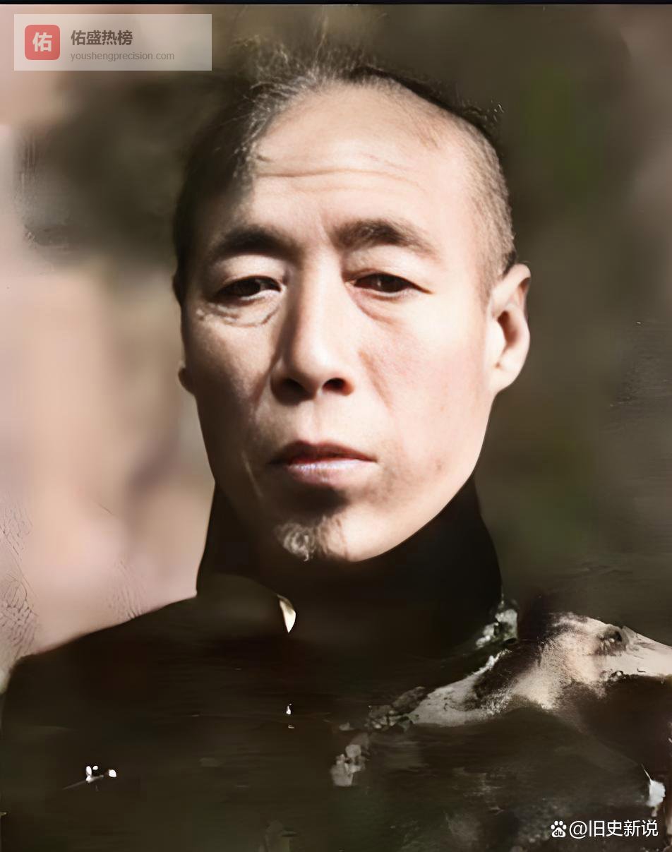 1908年慈禧死后，李莲英捧着七个盒子跪在隆裕面前，55年后挖开他的墓，所有人倒吸一口凉气