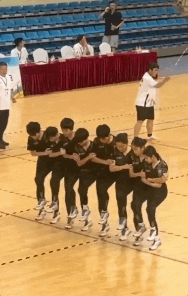 视频丨1分钟258次！“绳子快甩没影了”，这支队伍实力出圈