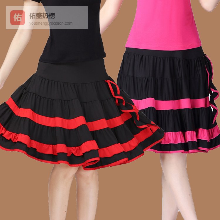 拉丁舞裙怎么选？透气面料+百褶设计，适配多种舞蹈风格