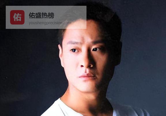 成名后和恩人离婚再娶小三，现在前妻出名了他却下台了！