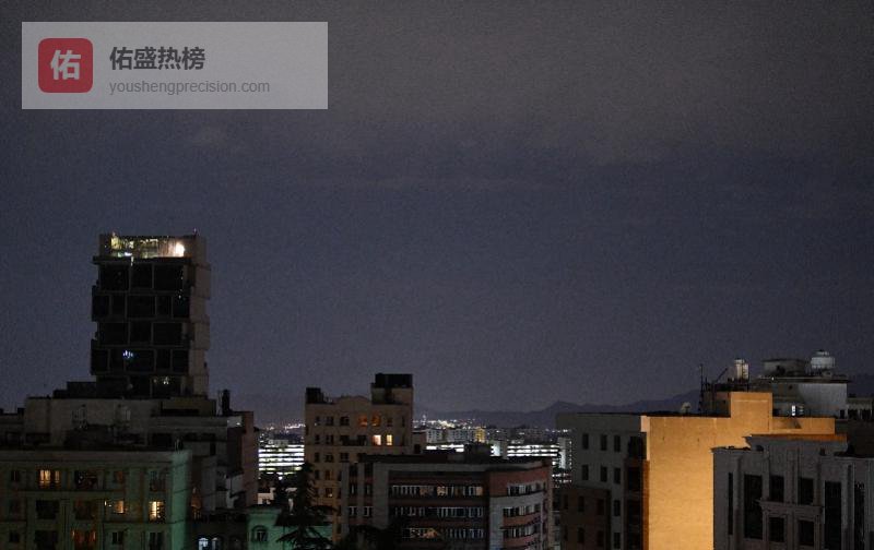 霍尔木兹海峡上空的乌云：美伊停火背后的暗流与赌局