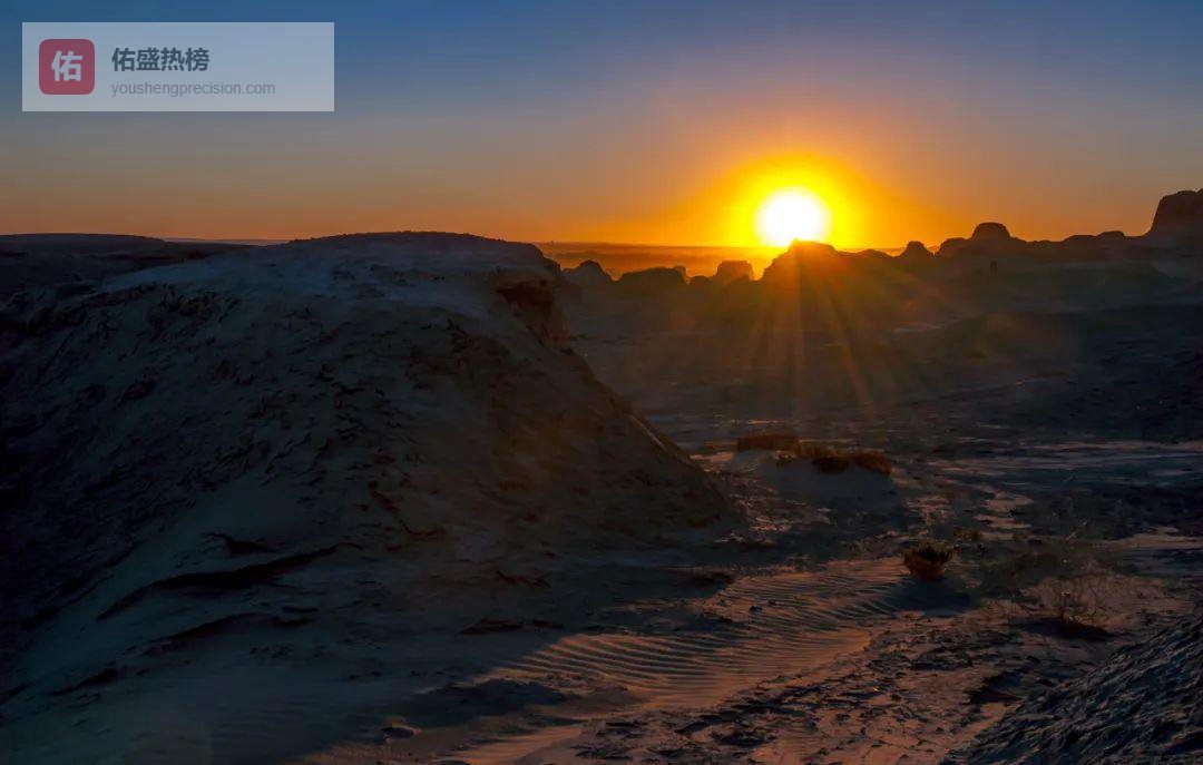 走进新疆乌尔禾：风雕鬼城的千年呼吸